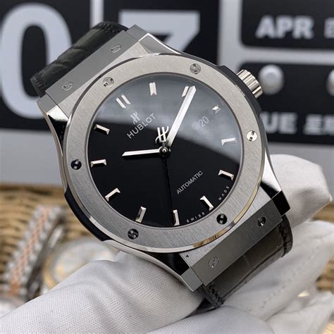 đồng hồ hublot suy si